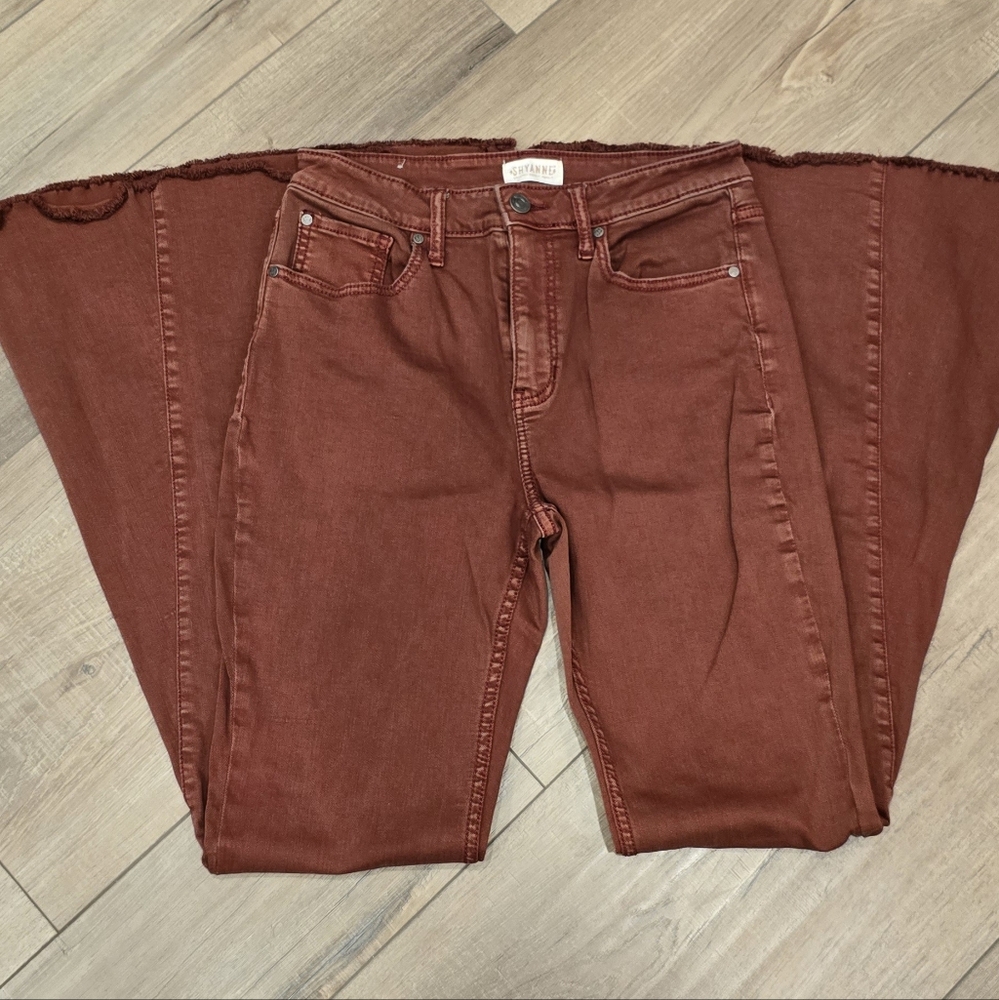 Shyanne Womens High Rise Super Flare Tall Jeans Rust Size 31